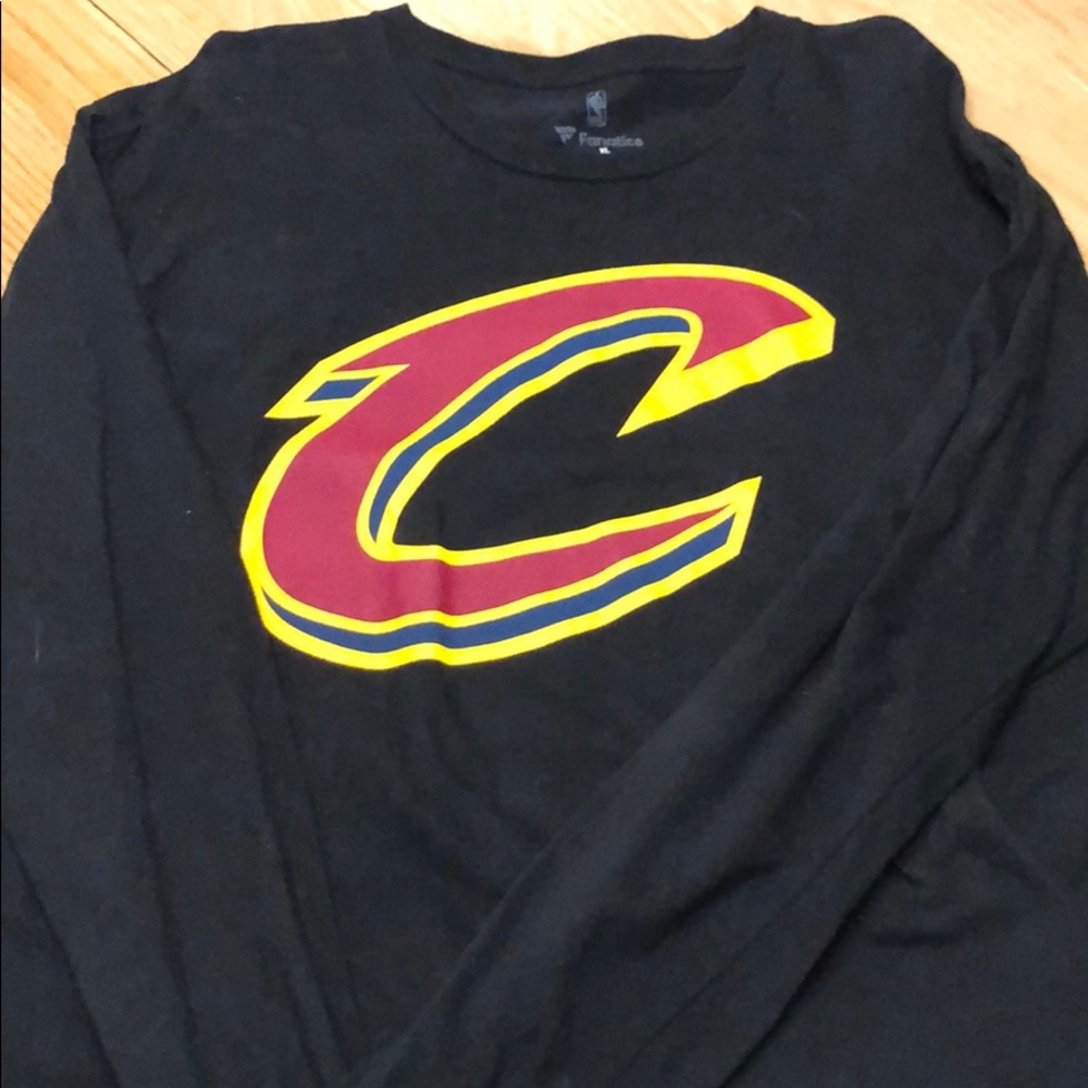 Cleveland Cavaliers LeBron James long sleeve
